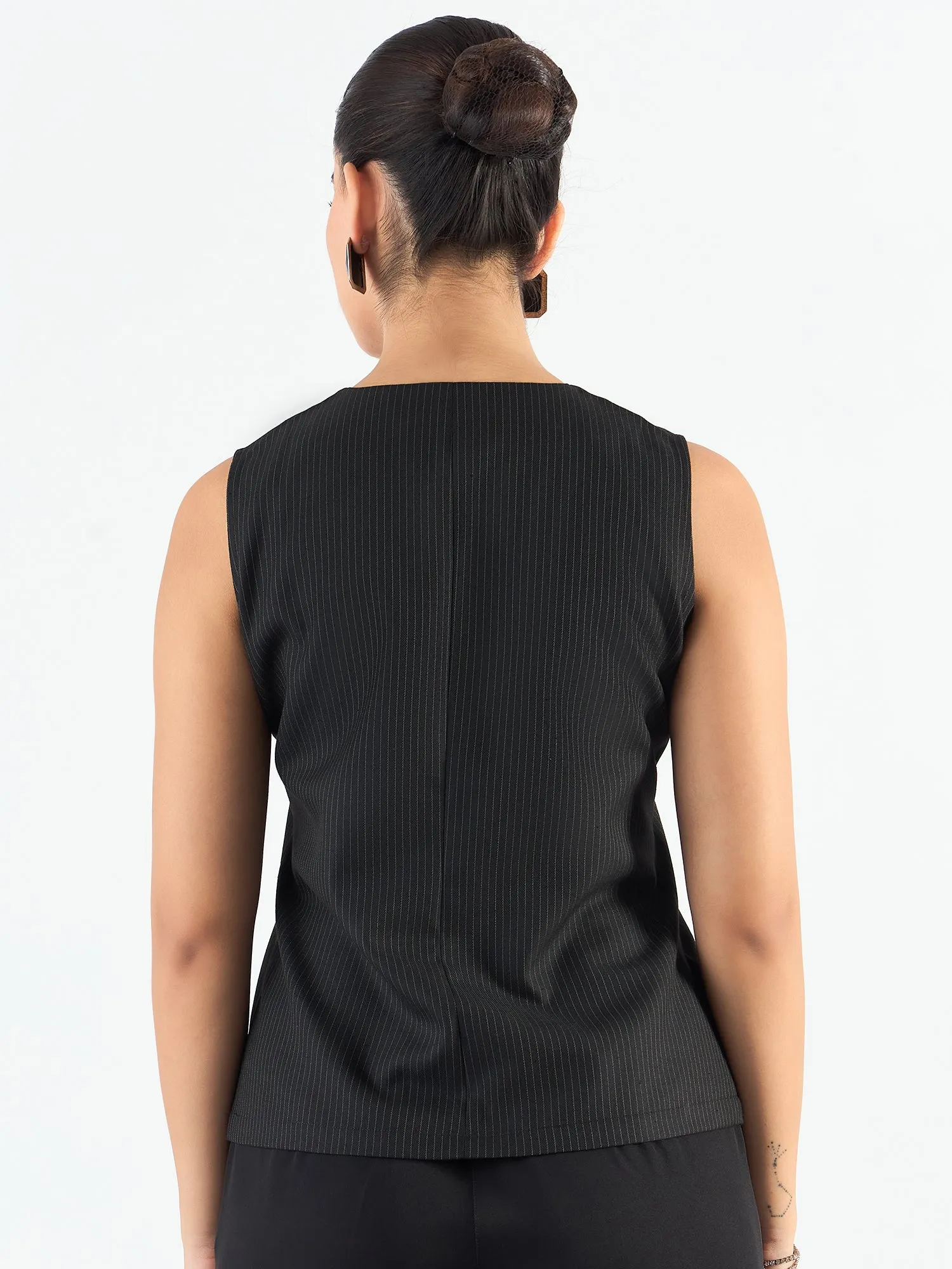 Black & White V-Neck Striped Sleeveless Vest Coat
