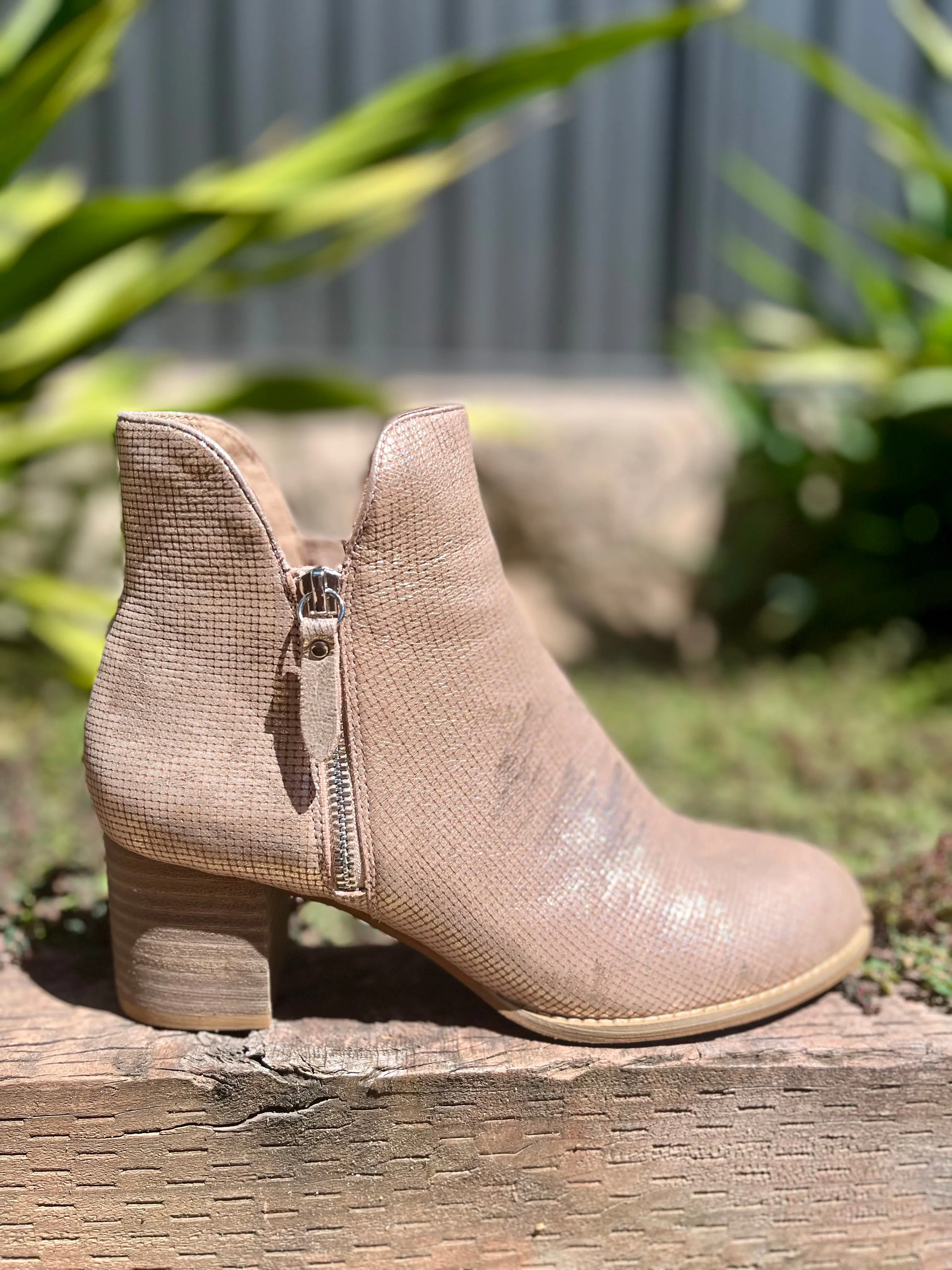Shiannely Boots - Platino Natural